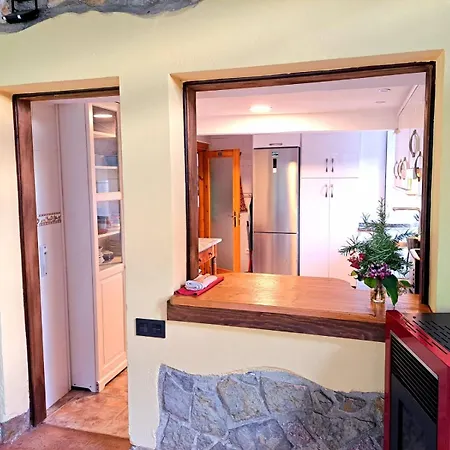Country house Casafer Naves (Asturias)